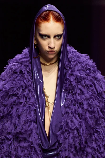 Look 85